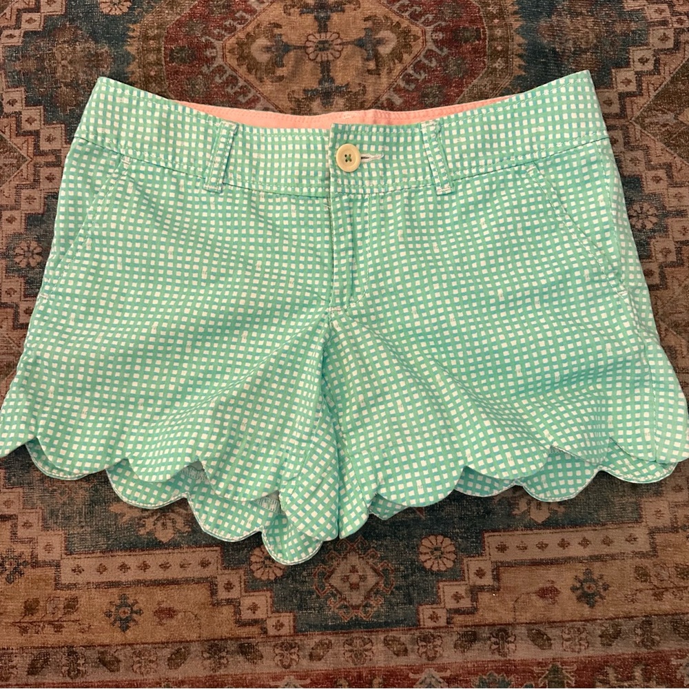 Lilly Pulitzer• Spring 2013 Green Blue and White Buttercup Short Size 2 - Picture 3 of 8
